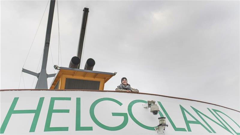 Boßel-Alternative: Mit dem Schiff auf Grünkohltour nach Helgoland Reporterin Ann-Kathrin an Bord der Fähre nach Helgoland – bereit für maritime Eindrücke.