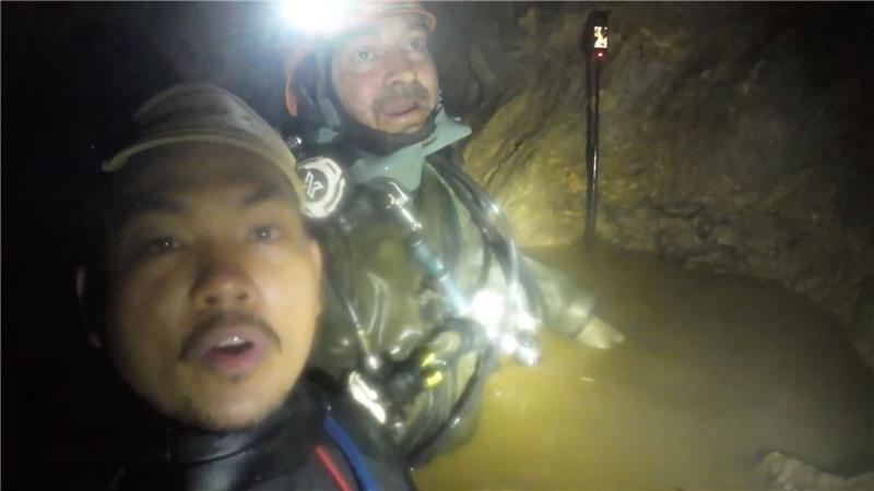 Retter hatten die fünf Männer am Mittwoch in der Höhle entdeckt.