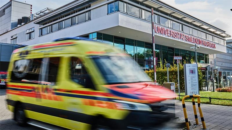 Rettungsdienste und Notaufnahmen sind oft überlastet, nun soll eine Reform helfen. (Symbolfoto)