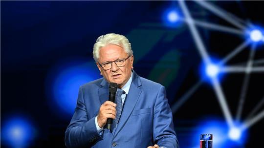 Rheinmetall-Chef Armin Papperger spricht auf der Hannover Messe über die Zukunft der Rüstungsindustrie. 