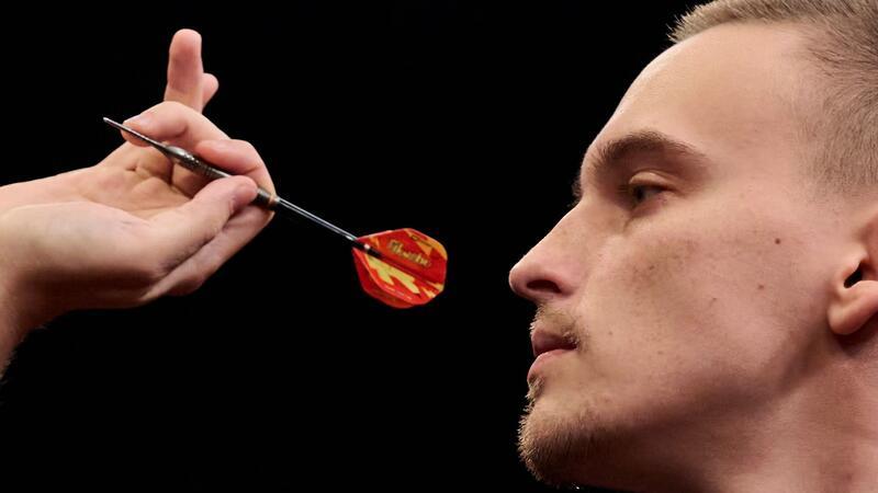Ricardo Pietreczko trifft in der ersten Runde der Darts-WM auf die Japanerin Mikuru Suzuki.