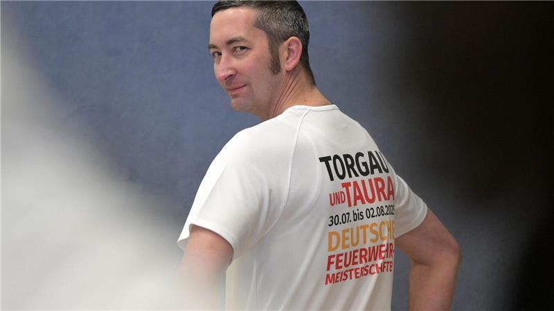 Richard Münder hat mit dem Abspielen der ersten Strophe des Deutschlandliedes bei Meisterschaften im Feuerwehrsport in Sachsen 2025 einen Eklat ausgelöst. 