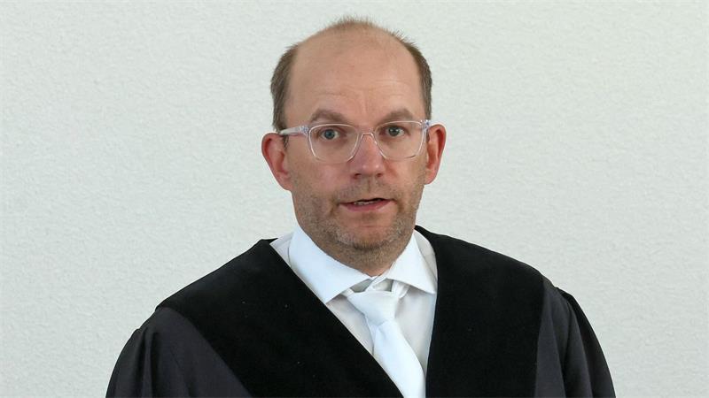 Fall Fabian: Im Mordprozess hat die Angeklagte das Wort Richter Holger Schütt führt die Verhandlung. (Archivbild)