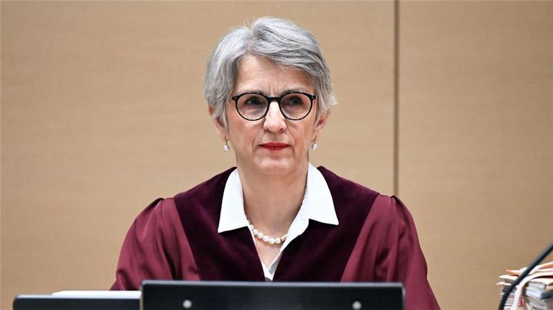 Behörden-Panne: Muss Familie in Brandenburg ihr Haus abreißen? Richterin Bettina Brückner betont: Gutgläubige Besitzer müssten geschützt werden.