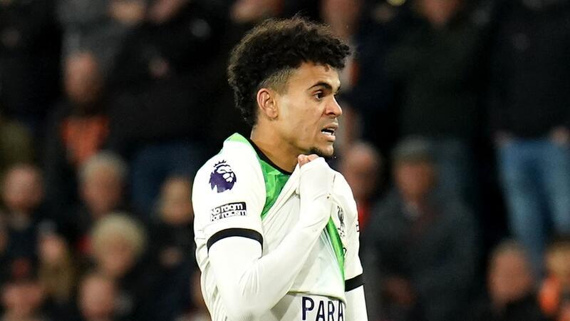 Emotionale Worte: Díaz bittet um Freilassung seines Vaters Richtete emotionale Worte an die Entführer seines Vaters: Liverpool-Profi Luis Díaz.