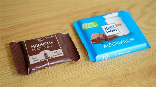 Ritter Sport sieht durch den Haferriegel „Monnemer Quadrat Bio“ nach eigenen Angaben seine Marke bedroht. (Archivbild)