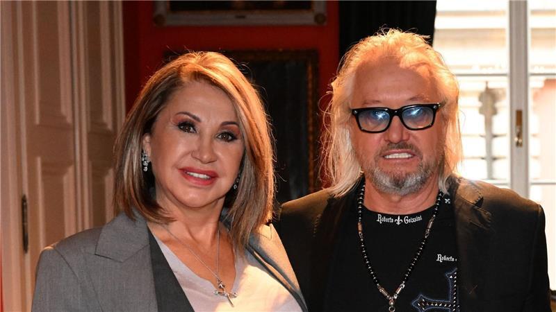 Robert Geiss berichtet seinen Followern am frühen Morgen von dem Überfall.