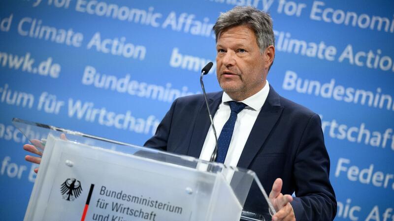 SPD widerspricht Habeck: Lieferkettengesetz nicht aussetzen Robert Habeck erwägt das deutsche Lieferkettengesetz für rund zwei Jahren auszusetzen.