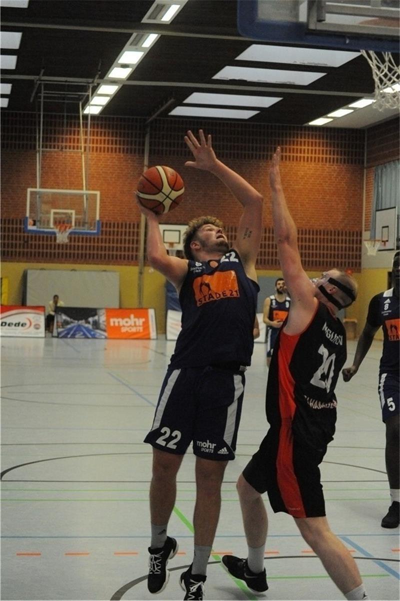 Robert Heise (links) erzielte für den VfL Stade 18 Punkte.