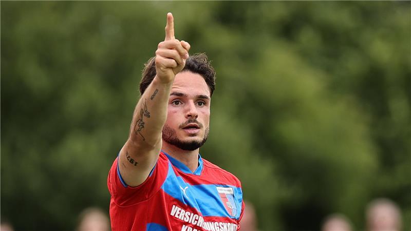 Robin Kölle hat für D/A bislang 18 Ligaspiele und zwei Pokalspiele bestritten. Seine Ausbeute: Zwei Tore und vier Vorlagen.