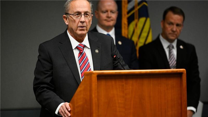 Robinson sei unter anderem wegen Mordes angeklagt, sagt der Staatsanwalt von Utah County, Jeff Gray.