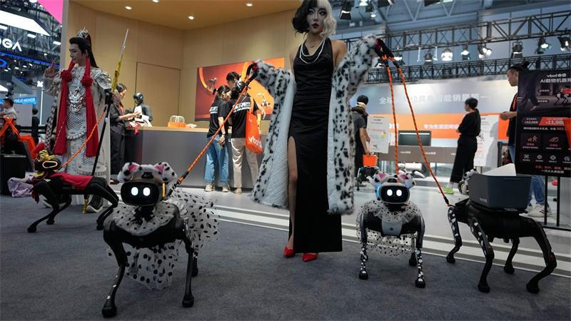 Roboterhunde auf der Weltrobotik-Konferenz in Peking.