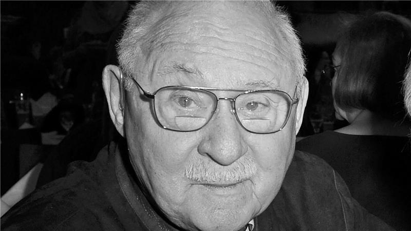 Rolf Schimpf, aufgenommen bei der Jubiläumspremiere der Krimikomödie „Dumm gelaufen“ im Paulaner am Nockerberg.