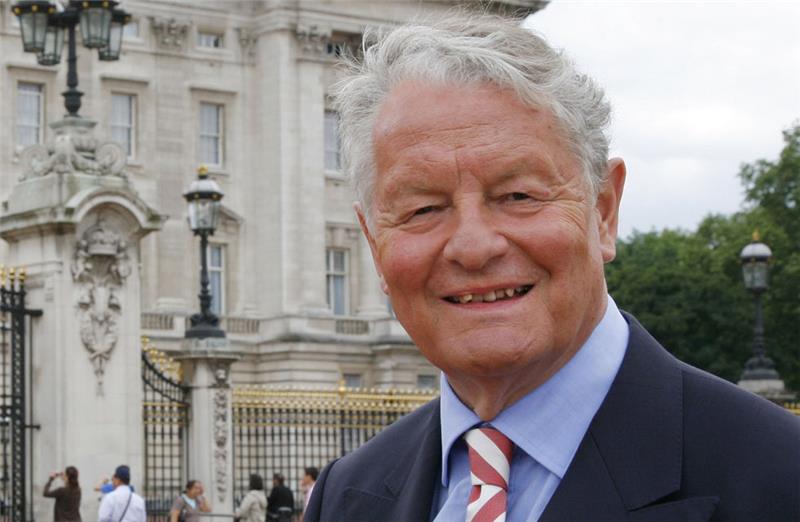 Rolf Seelmann-Eggebert, der ARD Adelsexperte. Bild: NDR/seelmannfilm/Gisela Kraus“