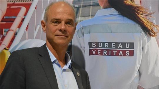 Rolf Stiefel von der Klassifikationsgesellschaft Bureau Veritas. Der Brancheninsider sagt für die Navigation in der Schifffahrt eine „Revolution durch künstliche Intelligenz“ voraus. Foto: Steiner