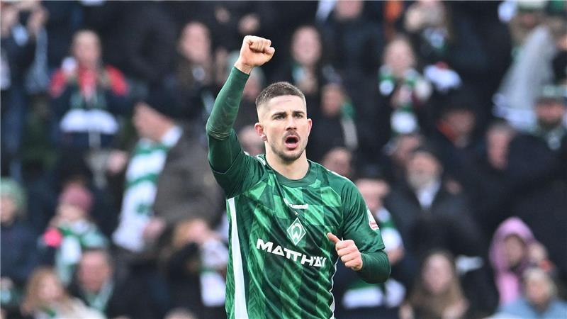 Nach Bayer-Freude wieder Gladbach-Frust bei Werder Romano Schmid brachte Werder zurück ins Spiel.
