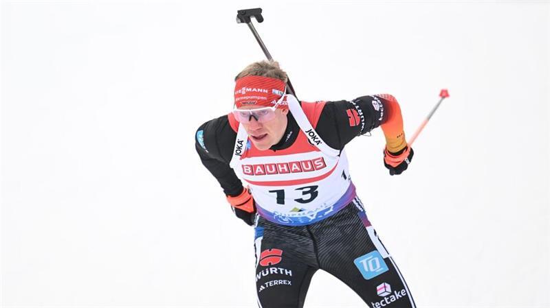 Strelow Elfter in Ruhpolding - Biathleten mit Ski-Problemen Romas Rees hatte bei seiner Weltcup-Rückkehr wohl nicht die schnellsten Ski.