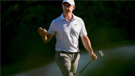 Rory McIlroy steht beim Masters in August nach einer sensationellen Runde vor der Titelverteidigung.