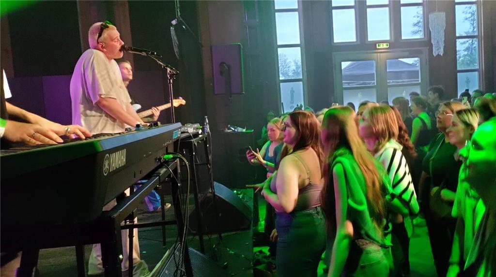 Rosmarin in der Seminarturnhalle.