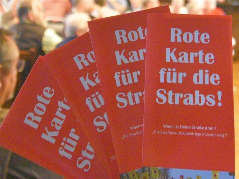 Rote Karte für die Strabs. Foto: Beneke
