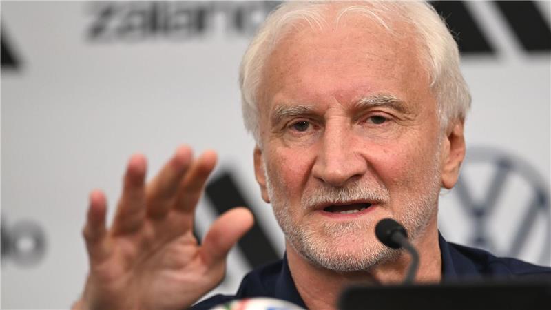 Superminister Völler ist heiß auf WM-Start: „Alle brennen“ Rudi Völler sieht keinen Grund zur Sorge bei zwei schwierigen WM-Themen.