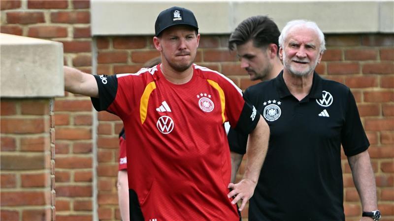 Der 1000-Tage-Trainer Nagelsmann „trägt die Verantwortung“ Rudi Völler steht Nagelsmann auch bei der WM zur Seite.