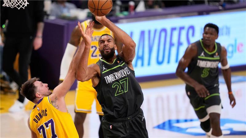 Lakers scheitern in NBA-Playoffs früh gegen Minnesota Rudy Gobert dominierte das Spiel unter den Körben.