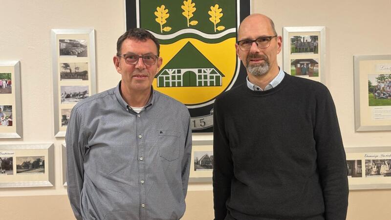 Rüdiger Frank (links) und Thorsten Heinrich bilden die Doppelspitze des neuen Dorfvereins Rund üm dat Dörp Hollenbeck.