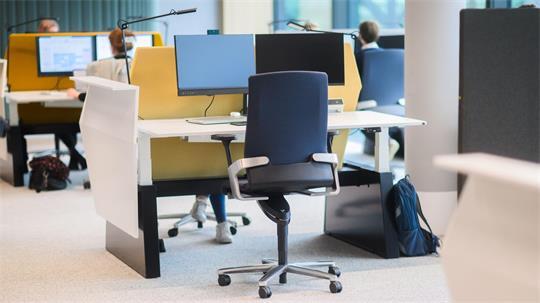 Ruhe im Büro? Viele wollen mehr Rücksicht beim Arbeiten