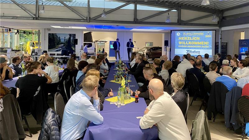 Halle Nord: BSV und Stadt läuten neue Ära ein - Das ist der Spielplan Rund 120 Gäste begrüßte der BSV beim Sponsorenabend.