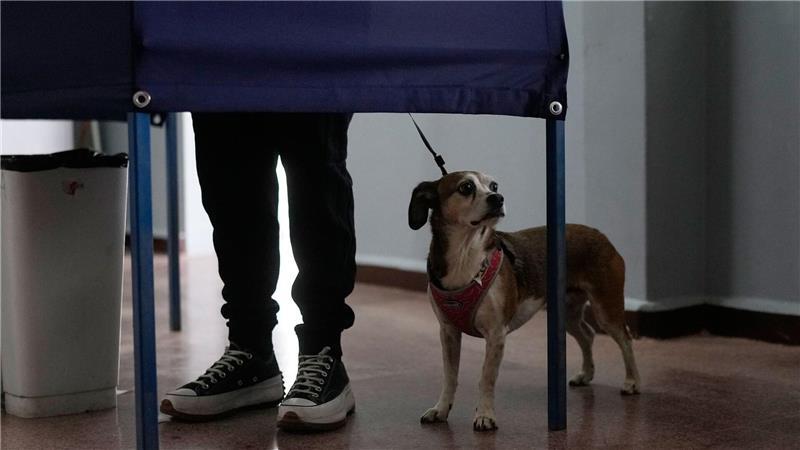 Rechtspolitiker Kast gewinnt Präsidentenwahl in Chile Rund 15,8 Millionen Menschen waren zur Wahl aufgerufen.