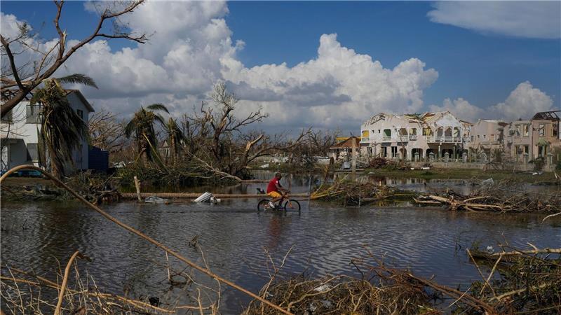 Rund 25.000 Touristen hielten sich nach Regierungsangaben zum Zeitpunkt des Durchzugs von Hurrikan „Melissa“ auf Jamaika auf. 