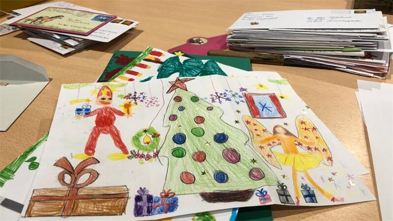 Christkindpostamt in Himmelpforten legt los – Briefe aus Malaysia da Rund 28.000 Briefe erreichten Himmelpforten im vergangenen Jahr.