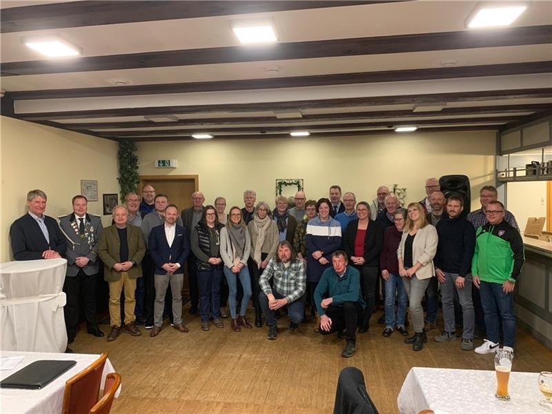 Oldendorfer Windpark macht Vereine vor Ort froh Rund 30 Vereine und Institutionen aus Oldendorf, Himmelpforten, Bossel und Kuhla wurden von der Bürgerstiftung der Volksbank Oldendorf bedacht. Das Geld wird über die Landeigentümer im Windpark Oldendorf-Kuhla zur Verfügung gestellt.