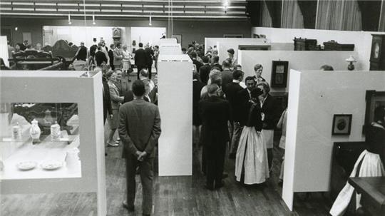 Rund 30.000 Besucher zählte die Ausstellung zur Altländer Volkskunst in der Festhalle in Jork im Jahr 1970 - organisiert vom Verein zur Förderung und Erhaltung Altländer Kultur.