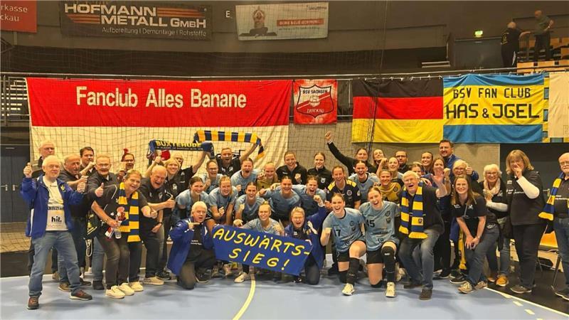 Rund 40 Fans unterstützen den BSV in Zwickau.