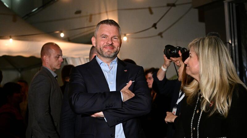 Rund 4,4 Millionen slowakische Wahlberechtigte waren aufgerufen, in einer Stichwahl ein neues Staatsoberhaupt zu wählen. Ein Präsidentschaftskandidat ist Peter Pellegrini.