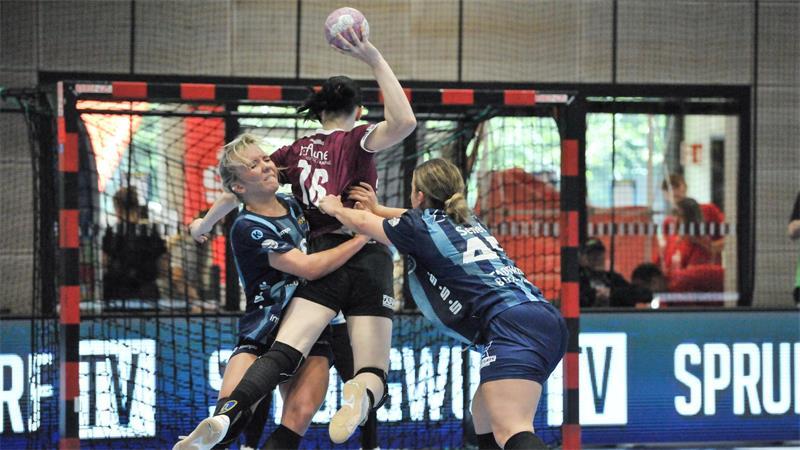 Zwei Punkte, starke Nerven: Die Lichtblicke und Baustellen des neuen BSV Ruslana Litvinov (links) gab ihr Bundesliga-Debüt für den BSV.