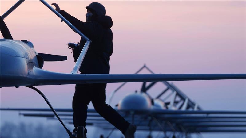 Russland will sich durch die Abschaltung des mobilen Internets an strategisch wichtigen Objekten besser vor ukrainischen Drohnenangriffen schützen. (Archivbild)