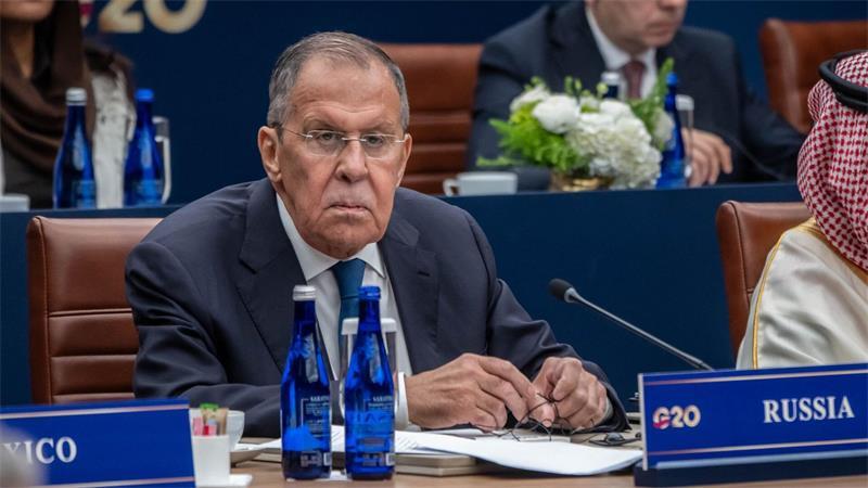 Kein „Familienfoto“: G20-Außenminister mit Signal an Moskau Russlands Außenminister Lawrow steht beim G20-Treffen im Fokus.