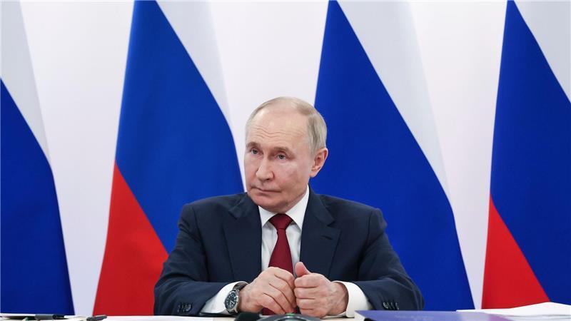 Trump kündigt Ukraine-Gespräch an - ohne Druck auf Putin? Russlands Präsident Putin verweist auf ein Memorandum mit der Ukraine, das ausgearbeitet werden müsse.