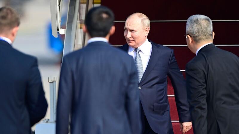 Krieg gegen die Ukraine: So ist die Lage Russlands Präsident Wladimir Putin ist zum Seidenstraßen-Gipfel in Peking gelandet.