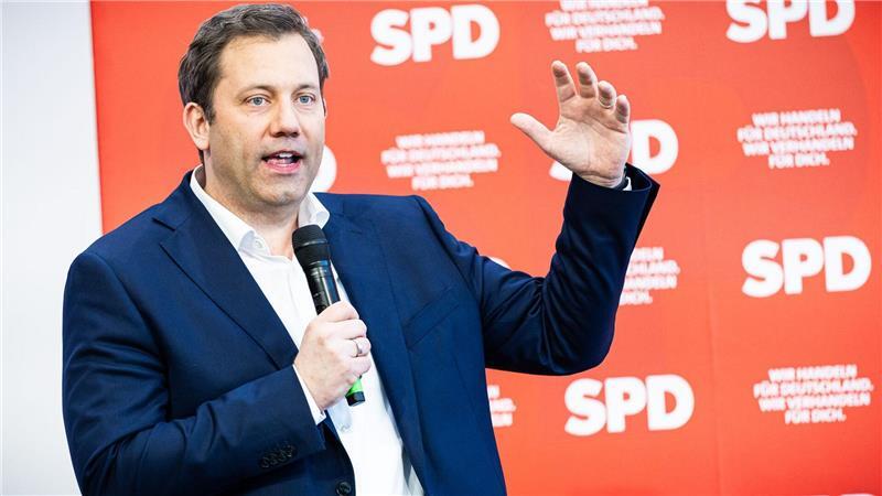 SPD-Chef Klingbeil warnt vor einem Scheitern des Koalitionsvertrags.