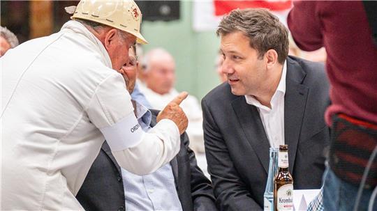 SPD-Chef Lars Klingbeil hat schon einige Ideen, wie die Steuerreform aussehen könnte. (Archivbild)