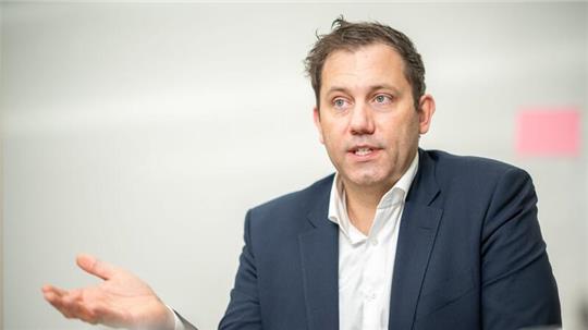 SPD-Chef Lars Klingbeil will den Fokus der Ampel auf die arbeitende Bevölkerung richten.