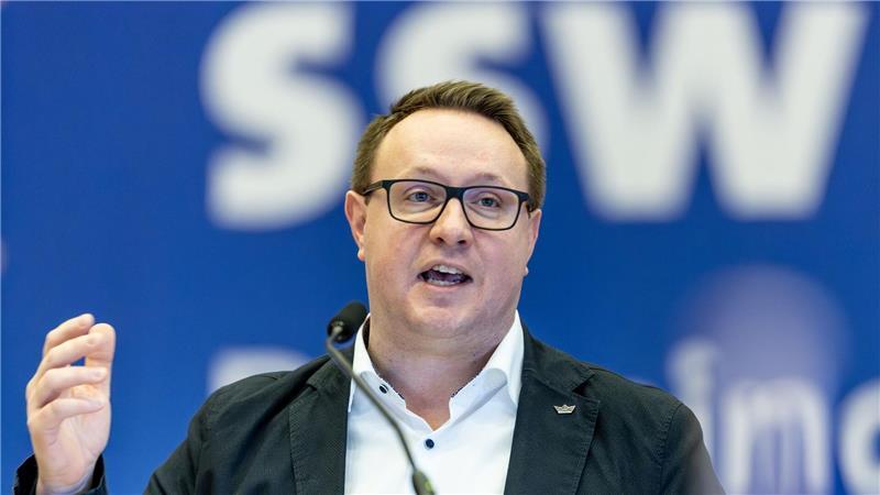 SSW-Fraktionschef Christian Dirschauer macht Risse in der Koalition aus. (Archivbild)