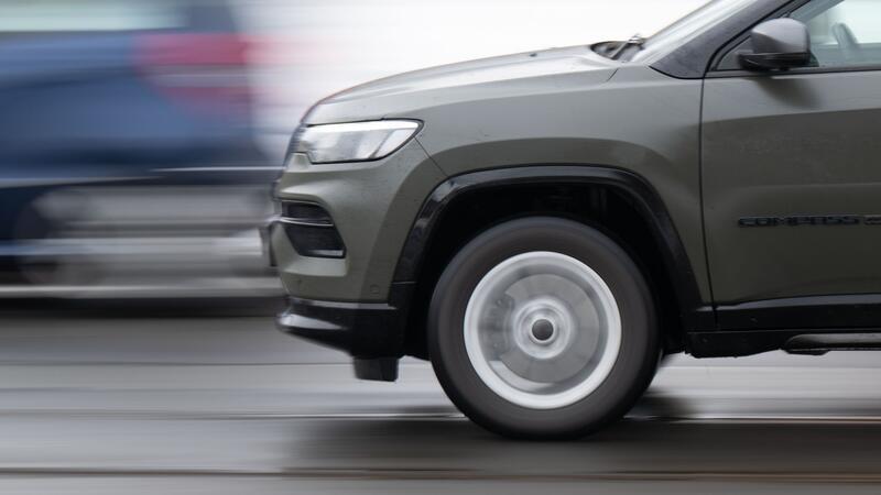 Neuwagen: Kaum noch Autos unter einer Tonne SUV und Geländewagen boomen - und die sind durch ihre Bauart in der Regel schwerer als vergleichbare Autos mit flacherer Karosserie.