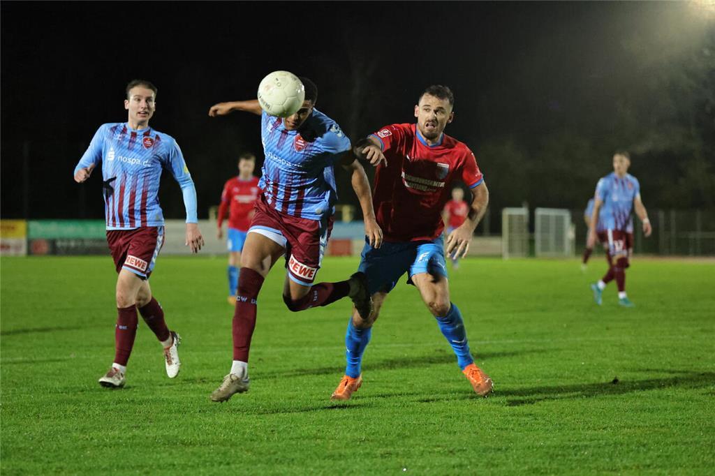 SV Drochtersen Assel - SC Weiche Flensburg, Freitag, 15. November 2024.