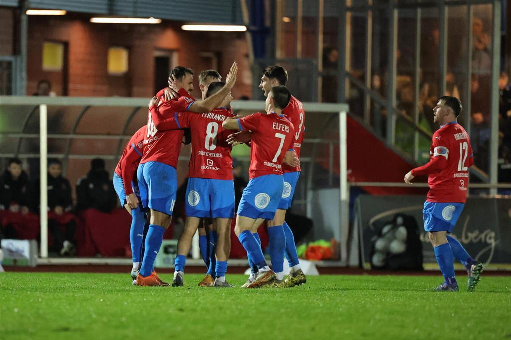 SV Drochtersen Assel - SC Weiche Flensburg, Freitag, 15. November 2024.