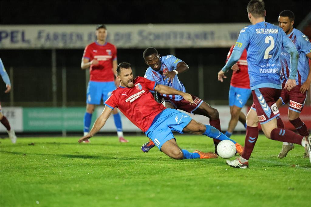 SV Drochtersen Assel - SC Weiche Flensburg, Freitag, 15. November 2024. Foto: Pi...